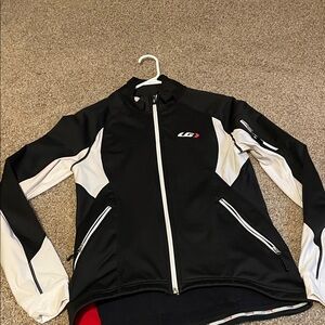 LG Black and White Apparel